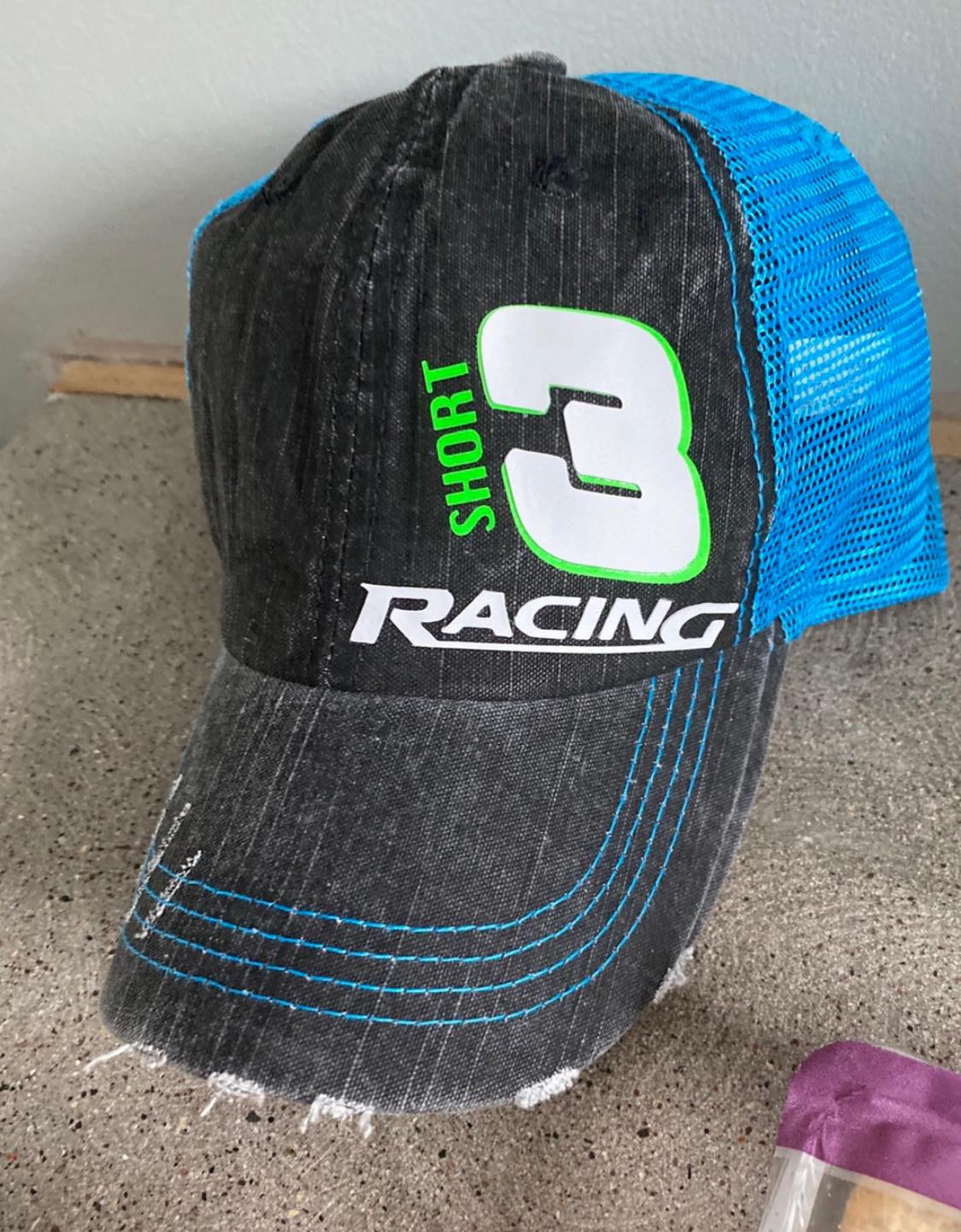 Short Racing Trucker Hat - blue mesh